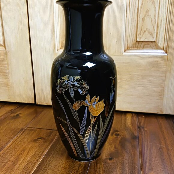LARGE 14.5" High JAPANESE Black and gold ornamental vase vintage - Picture 2 of 6